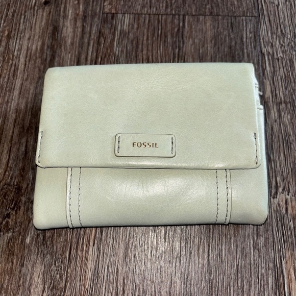 Ladies Fossil wallet great condition - Picture 1 of 6
